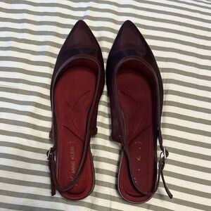 Maroon Mesh Pointed Flats
